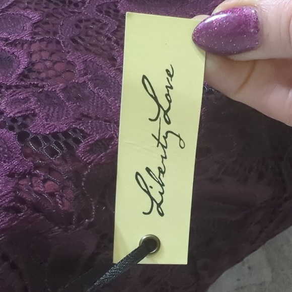 Merlot Floral Lace Zip Up Tank Top - Picture 6 of 10